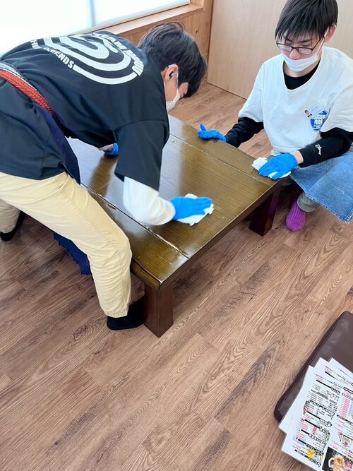 LINE_ALBUM_うれしたのし屋_250526_3.jpg