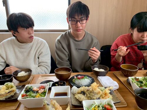 LINE_ALBUM_うれしたのし屋_250526_7.jpg